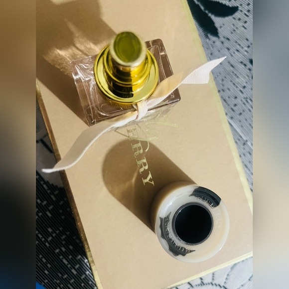 All sold burberry blush 30 ml - Picture 2 of 3